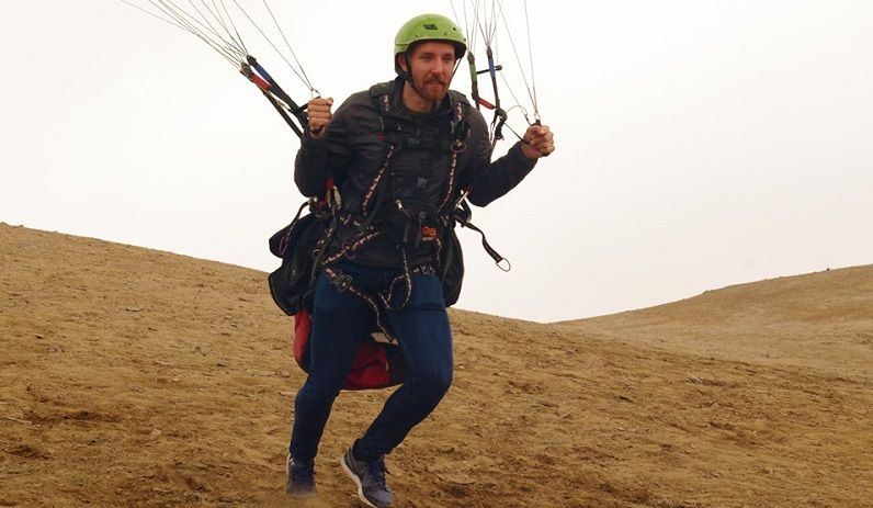 Saltar en parapente